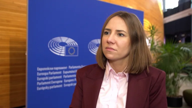 Reforma polityki powrotów w UE: Efektywność deportacji i nowe wyzwania