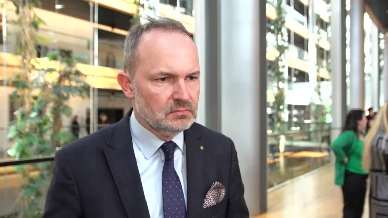 Korzyści z deregulacji dla firm w UE: Wyzwania i nowe propozycje