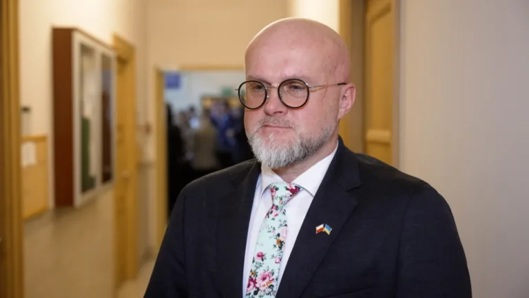 Wysoka akcyza na e-papierosy: zagrożenia dla zdrowia i polskich MŚP