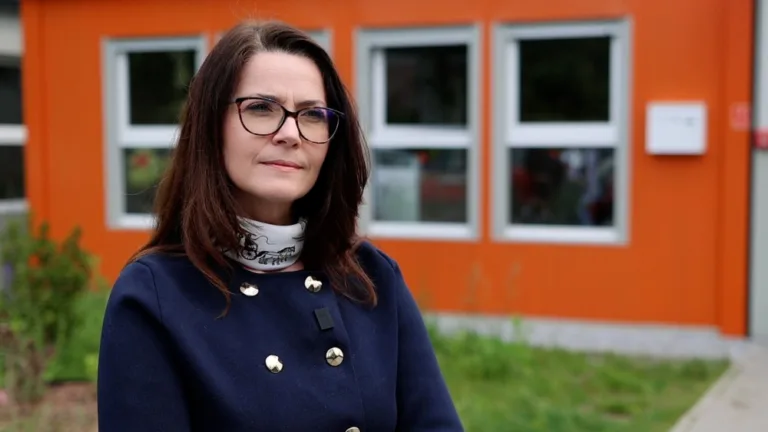 Edukacja finansowa dla dzieci: Jak nauczyć najmłodszych o pieniądzach