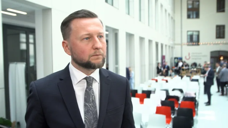 Poprawa relacji przedsiębiorców z fiskusem: Wyzwania i oczekiwania na lepszą współpracę