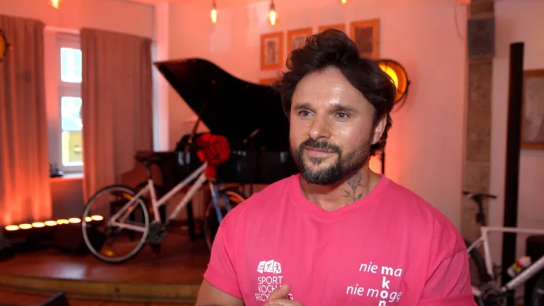 Qczaj o Przemianie w Tajlandii: Nowe Spojrzenie na Życie Po Wyjściu z Nałogu