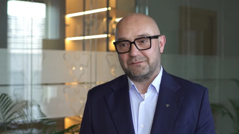 Spadek rynku piwa w Polsce w 2023 roku: przyczyny, wyzwania i wzrost piwa bezalkoholowego