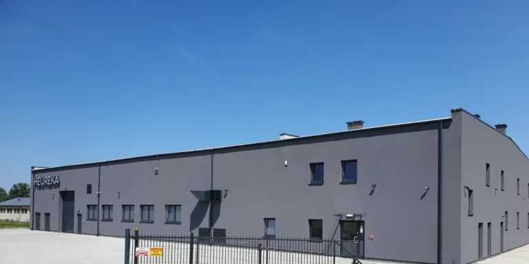 Nowoczesność w Tradycji: Mali i Średni Przedsiębiorcy Inwestują w Polskiej Strefie Inwestycji