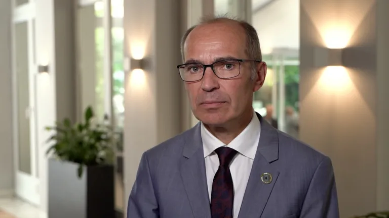 Rozwój Morskiej Energetyki Wiatrowej w Polsce: Wyzwania i Możliwości do 2030 Roku