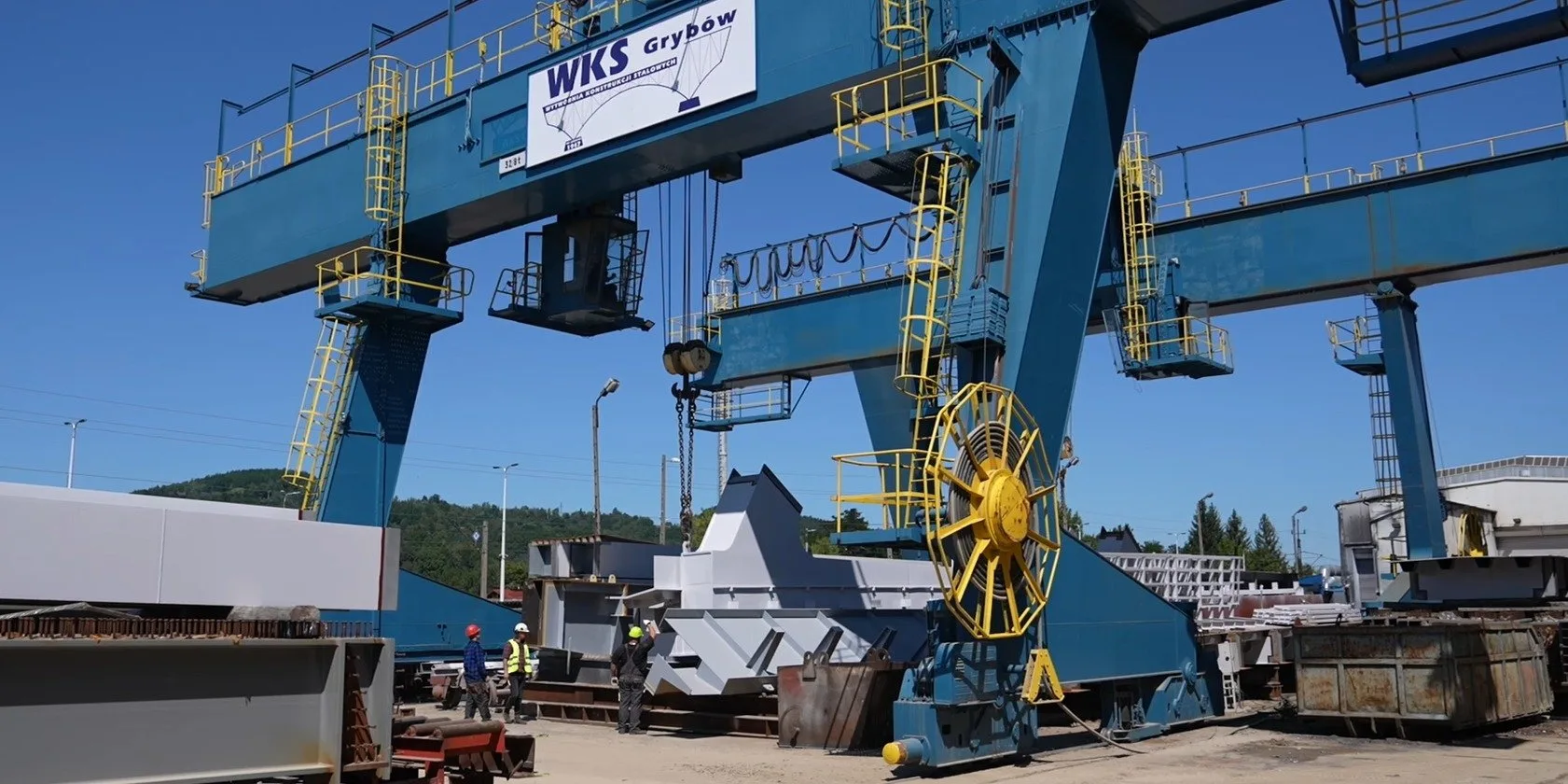 71223b724ef38b505c49a239385a727e