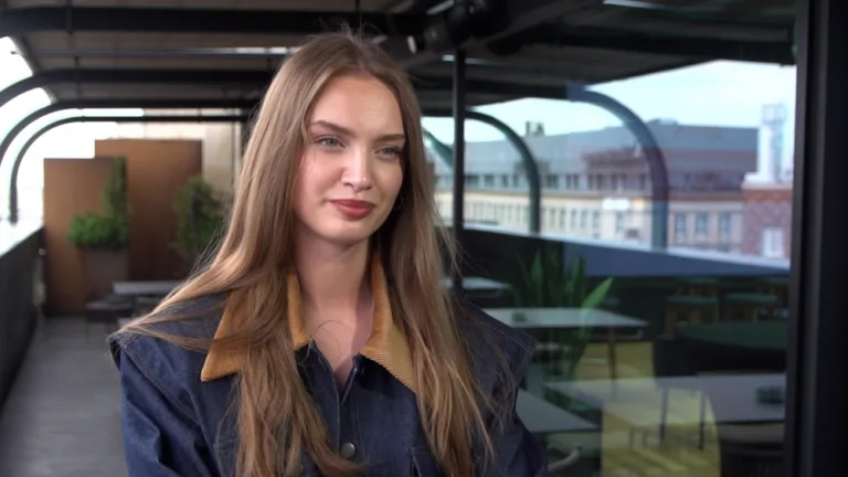 Profilaktyka raka piersi w mediach społecznościowych: Jak influencerki prowadzą ważną rozmowę z kobietami