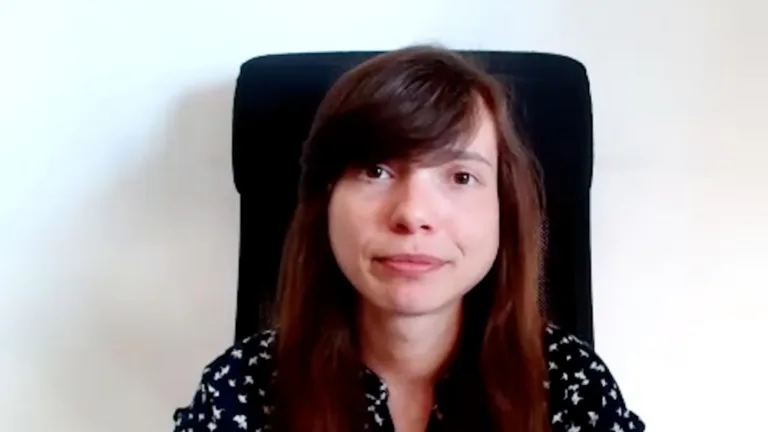 Wpływ Internetu na Satysfakcję w Związkach: Badania Psychologów z Wrocławia
