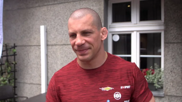 Edukacja ekologiczna w Polsce: Damian Janikowski wspiera akcję „Sport kocha recykling”
