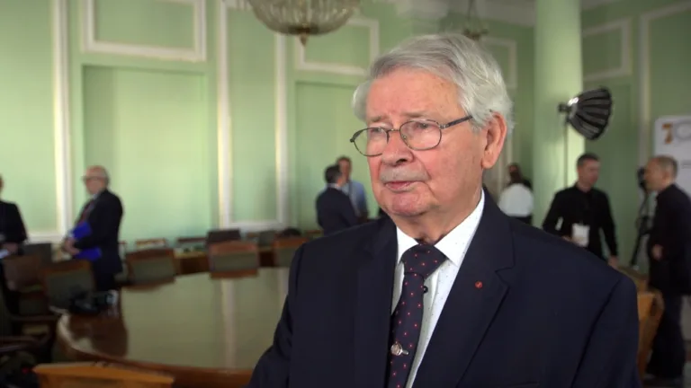 Rozwój polskiej energetyki jądrowej: wyzwania i perspektywy badań w kontekście nowej elektrowni w Choczewie