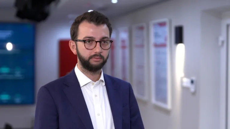 Indeks Dekarbonizacji Polskiej Gospodarki: Trendy i Wyzwania w 2025 Roku