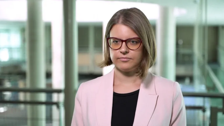 Wsparcie dla ukraińskich dzieci w polskich szkołach: nowy rządowy program integracji